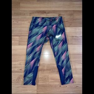 NIKE Power Epic Running Crop